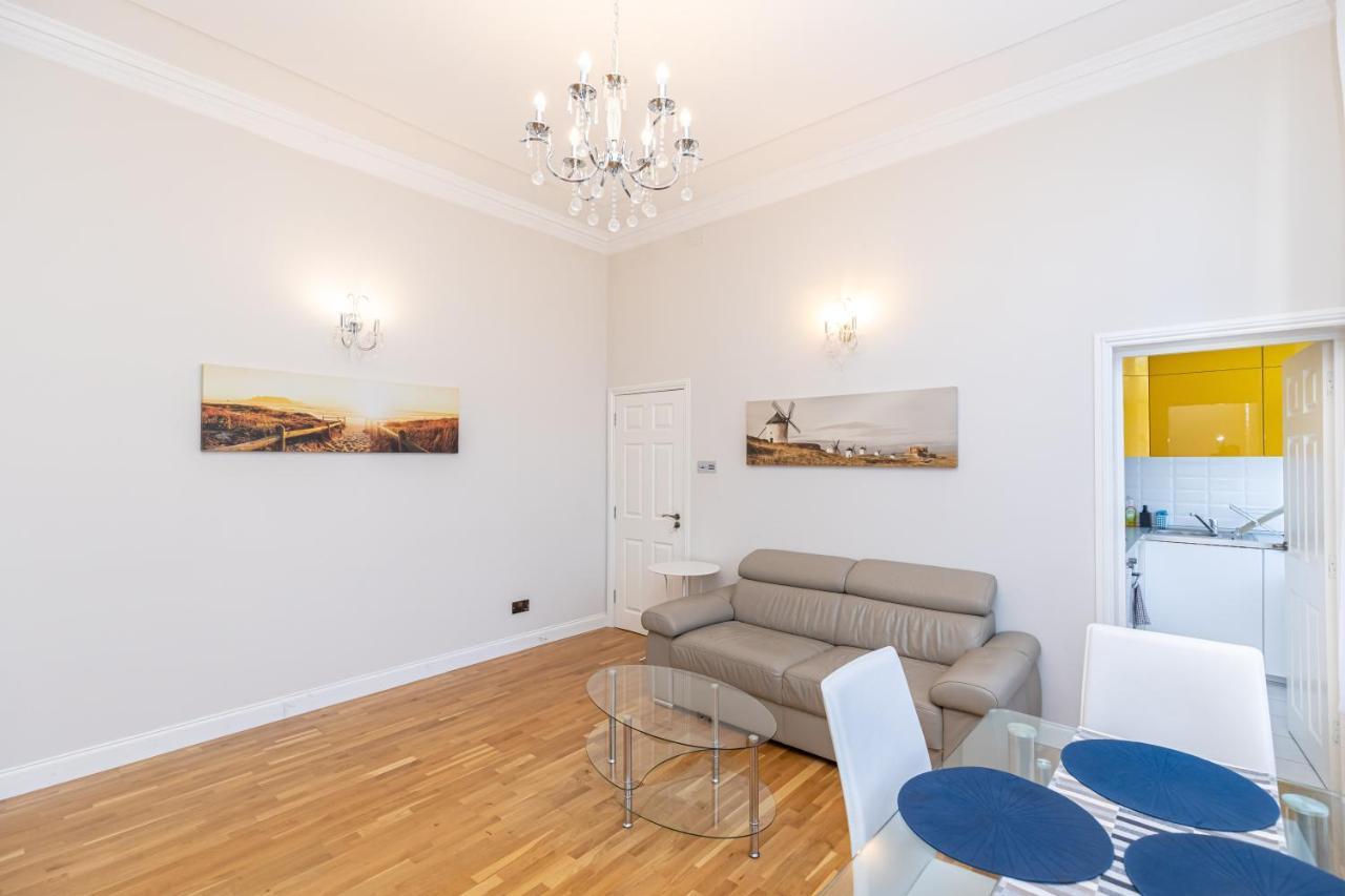 Appartamento Holiday Beach Flat In Bournemouth, England, Uk Esterno foto