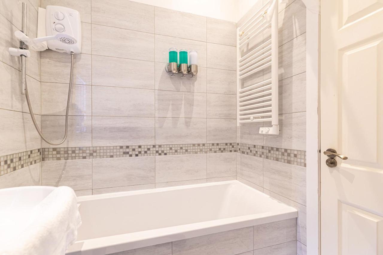 Appartamento Holiday Beach Flat In Bournemouth, England, Uk Esterno foto